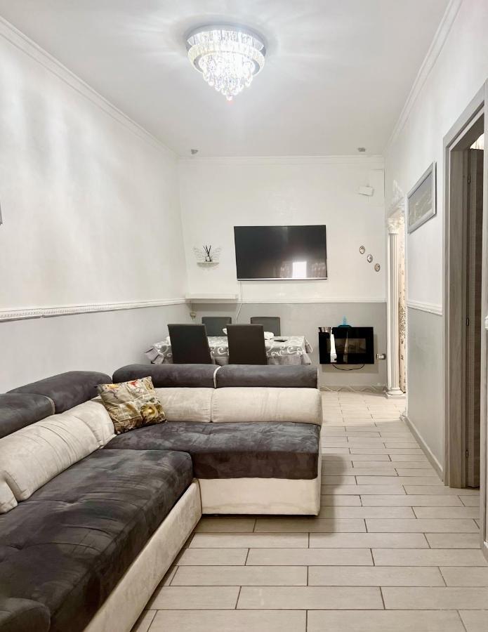 Sweet Home Ai Tribunali -1 Piano Naples Exterior photo