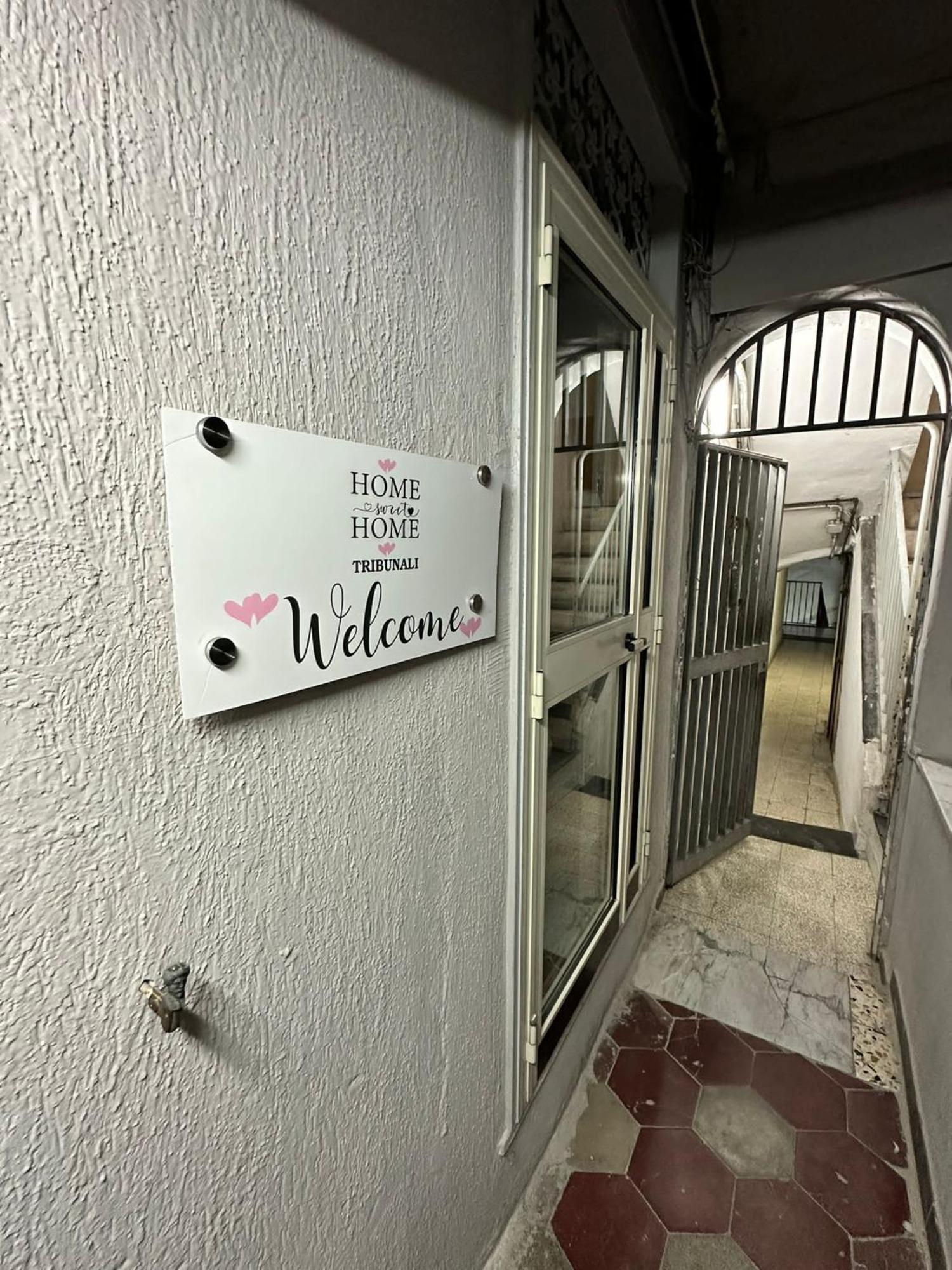 Sweet Home Ai Tribunali -1 Piano Naples Exterior photo